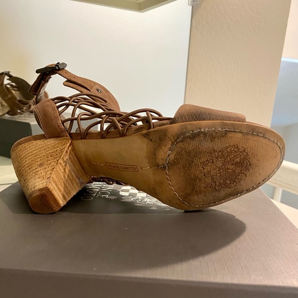 Vince Camuto wedges - Picture 7 of 9